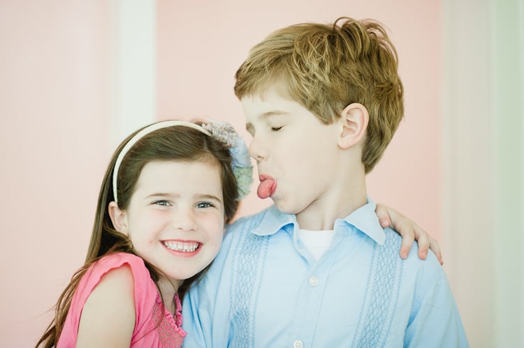 Tips For Photographing Siblings