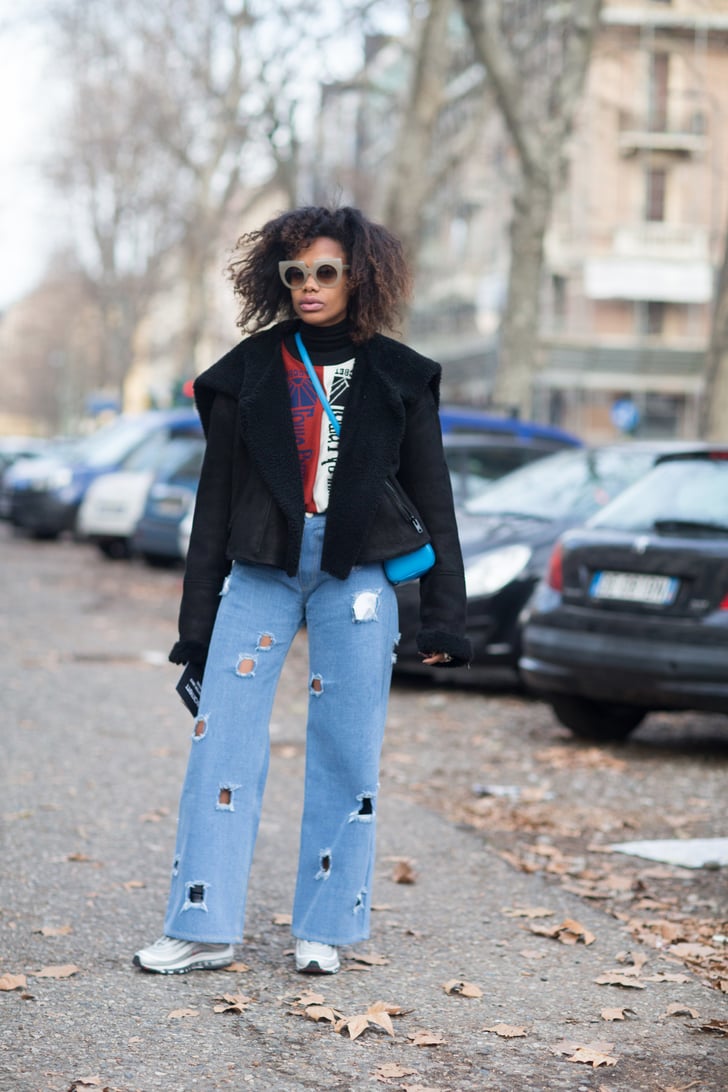 With your favorite sneakers and a boxy jacket | Jeans Outfit Ideas ...