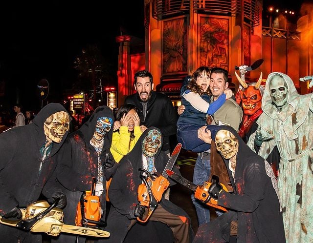October 2019: Zooey Deschanel and Jonathan Scott Are Instagram Official
