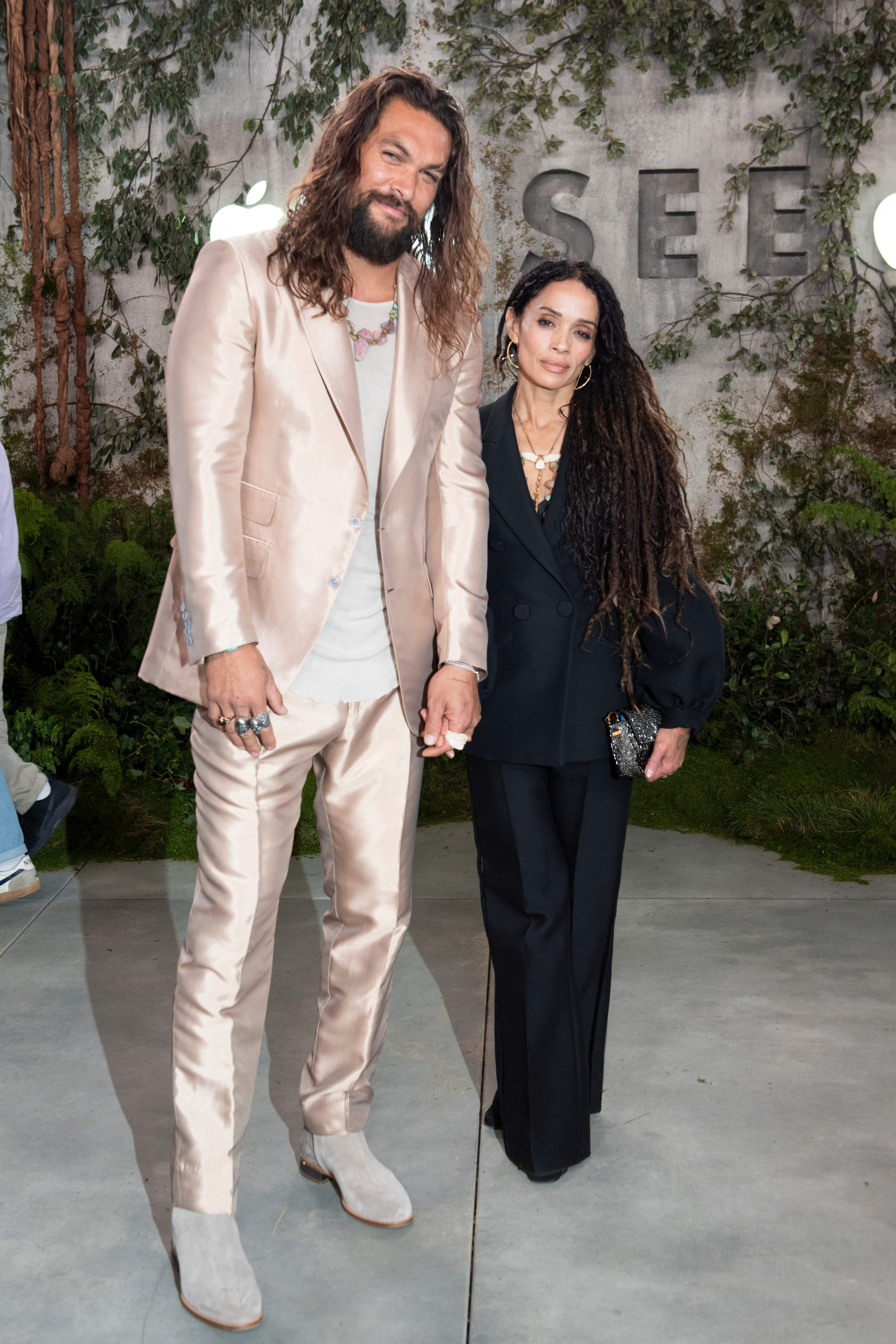 Fashion, Shopping & Style | Jason Momoa's Suit Shimmers Like Rosé  Champagne, and I'm Drunk in Love With This Look | POPSUGAR Fashion Photo 2
