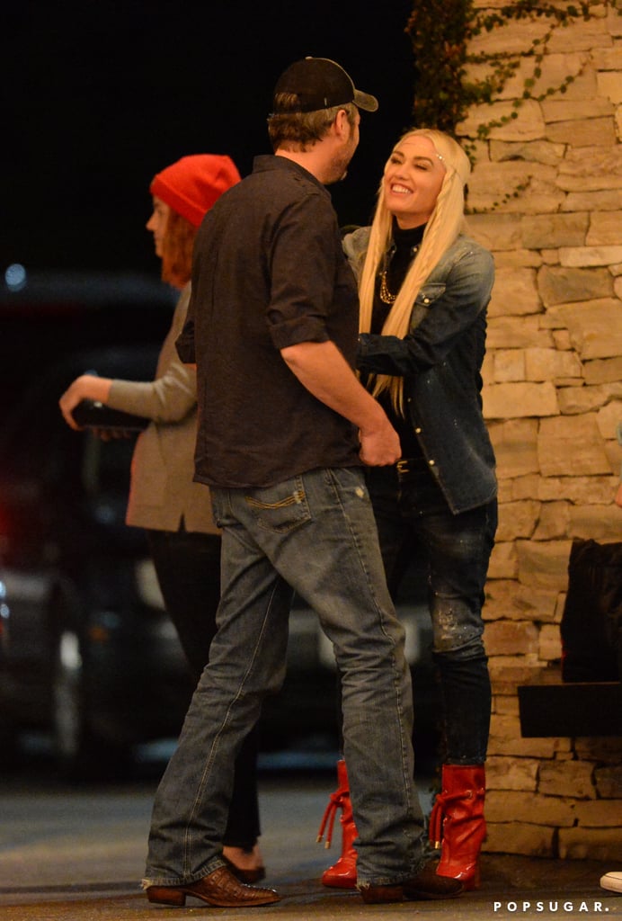 Gwen Stefani and Blake Shelton Kissing December 2015 POPSUGAR