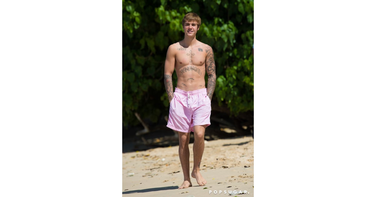 Justin Bieber Shirtless In Barbados Pictures December 2016 Popsugar Celebrity Photo 4