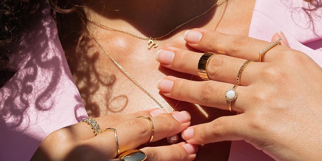 How to Layer Your Necklaces and Jewelry