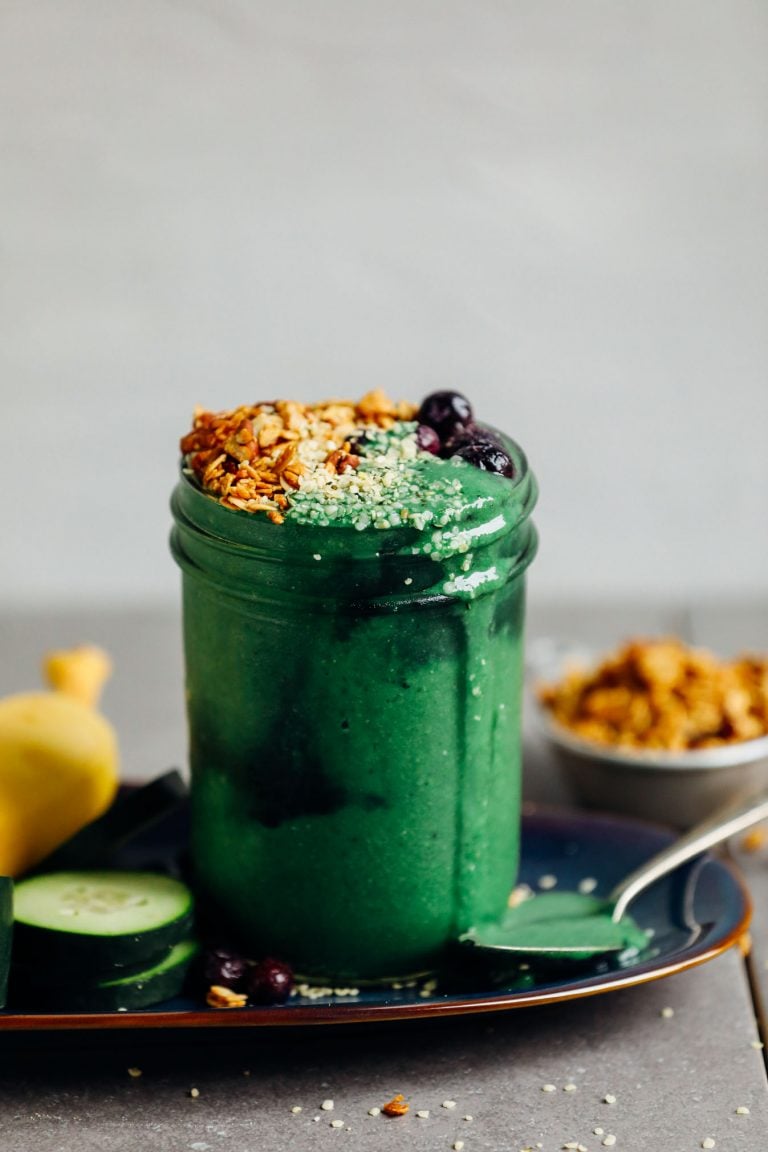 5-Ingredient Spirulina Smoothie