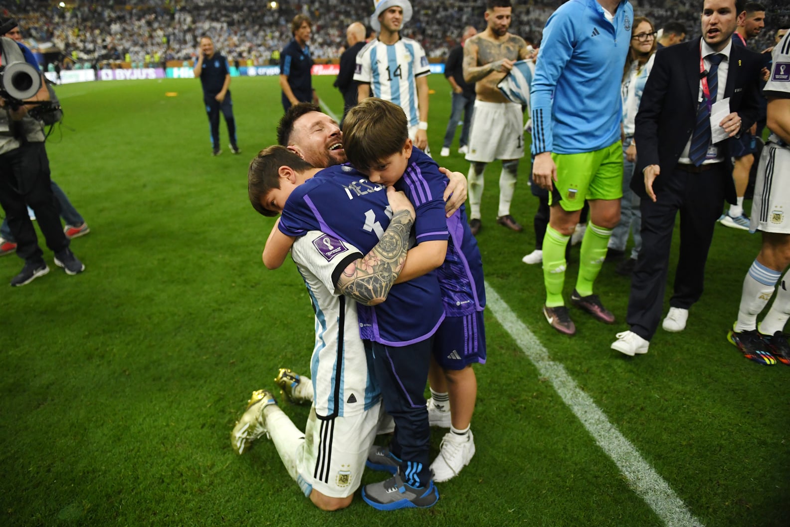 Lionel Messi s Family Celebrate His World Cup Win PS Celebrity
