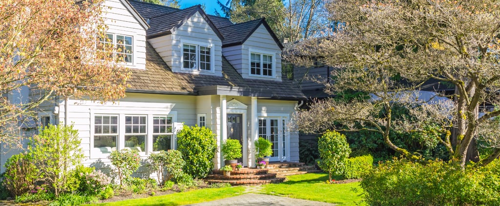 Pros and Cons of Selling Your House in the Summer