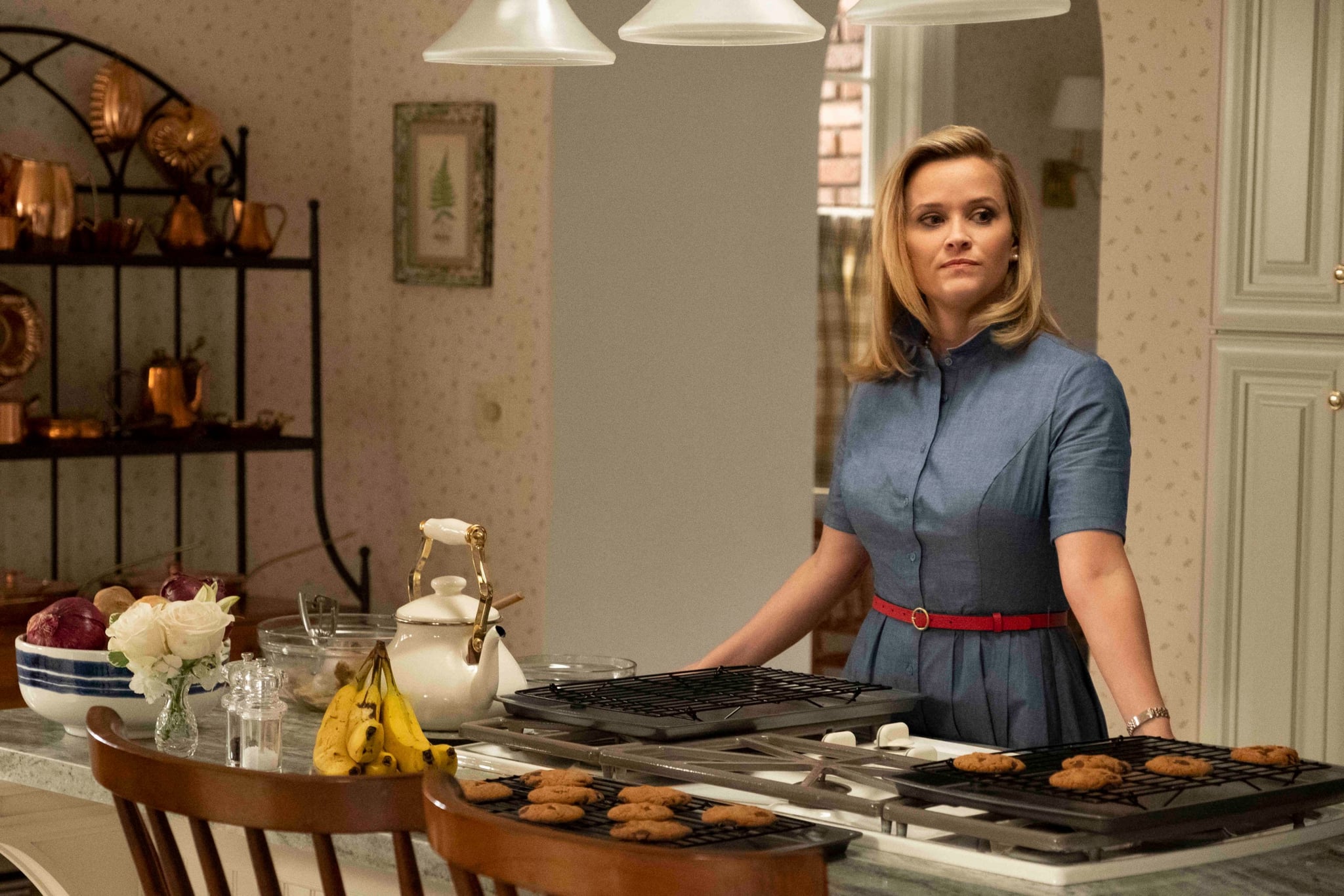 LITTLE FIRES EVERYWHERE, Reese Witherspoon, The Spark, (Season 1, ep. 101, aired Mar. 18, 2020). photo: Erin Simkin / Hulu / Courtesy Everett Collection