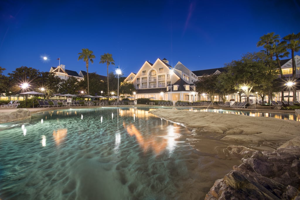 Can You Get Married at Disney World and Disneyland?