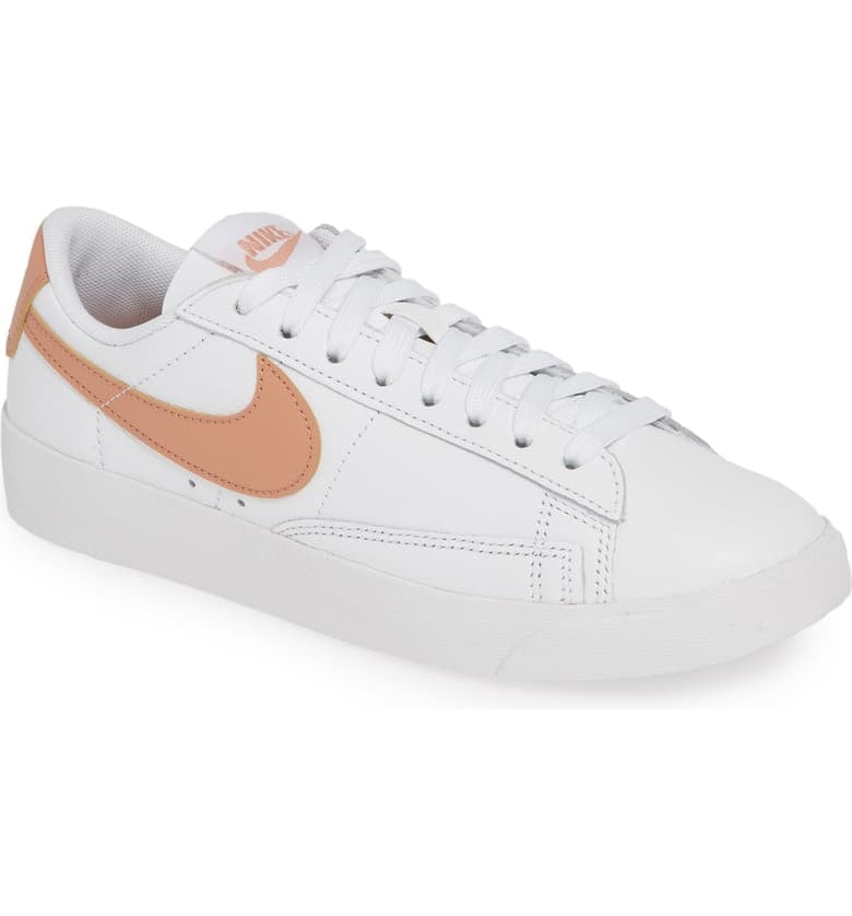 Nike Blazer Low SE Sneakers