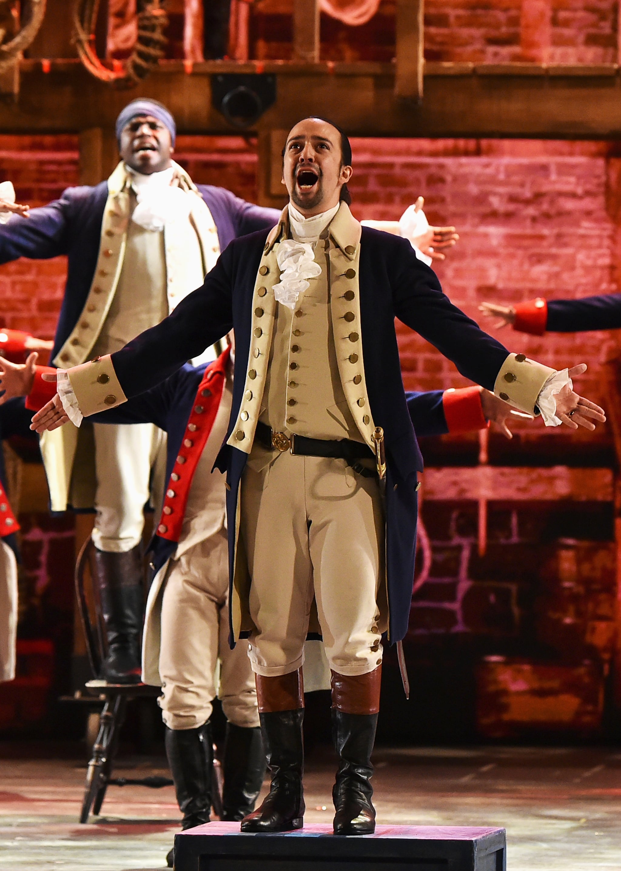 Lin manuel miranda performing hamilton store