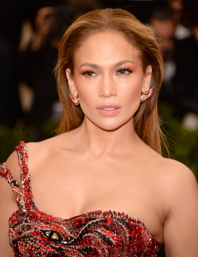 Jennifer Lopez at the Met Gala 2015 | Pictures