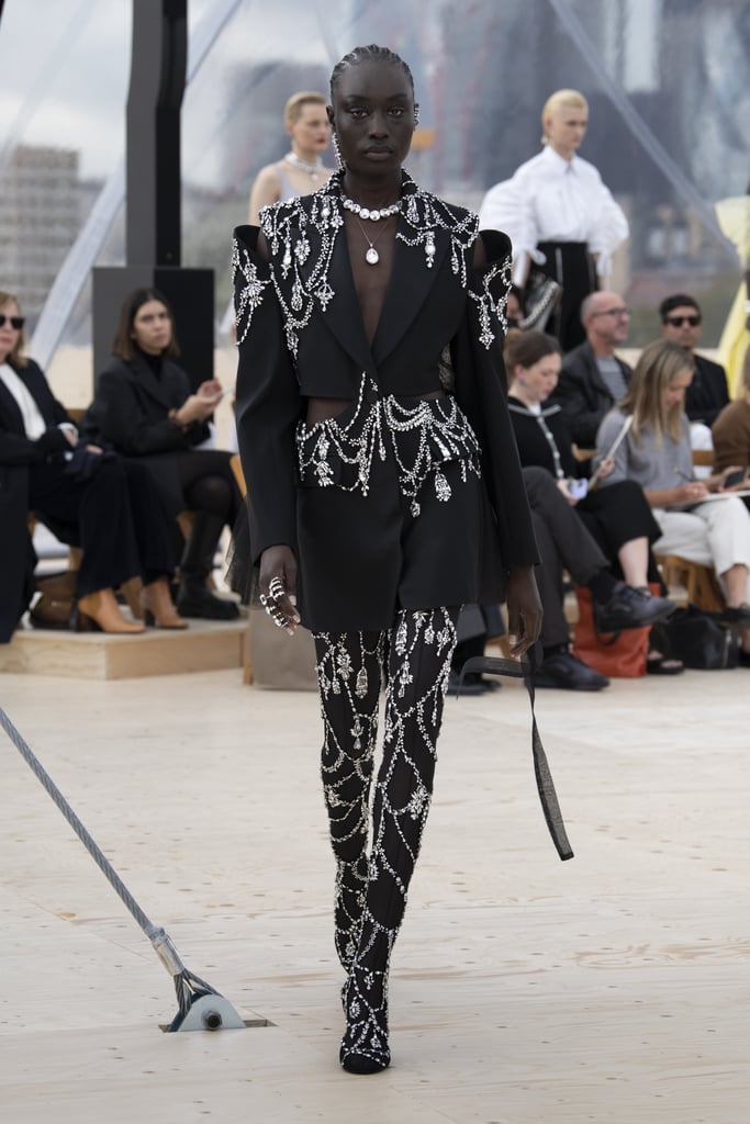 Alexander McQueen Spring/Summer 2022 Collection Photos