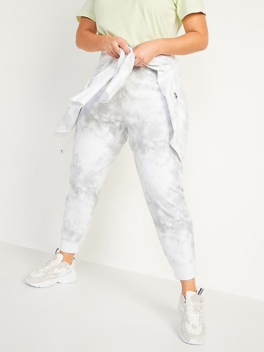 Old Navy High-Waisted Dynamic Fleece Jogger Sweatpants