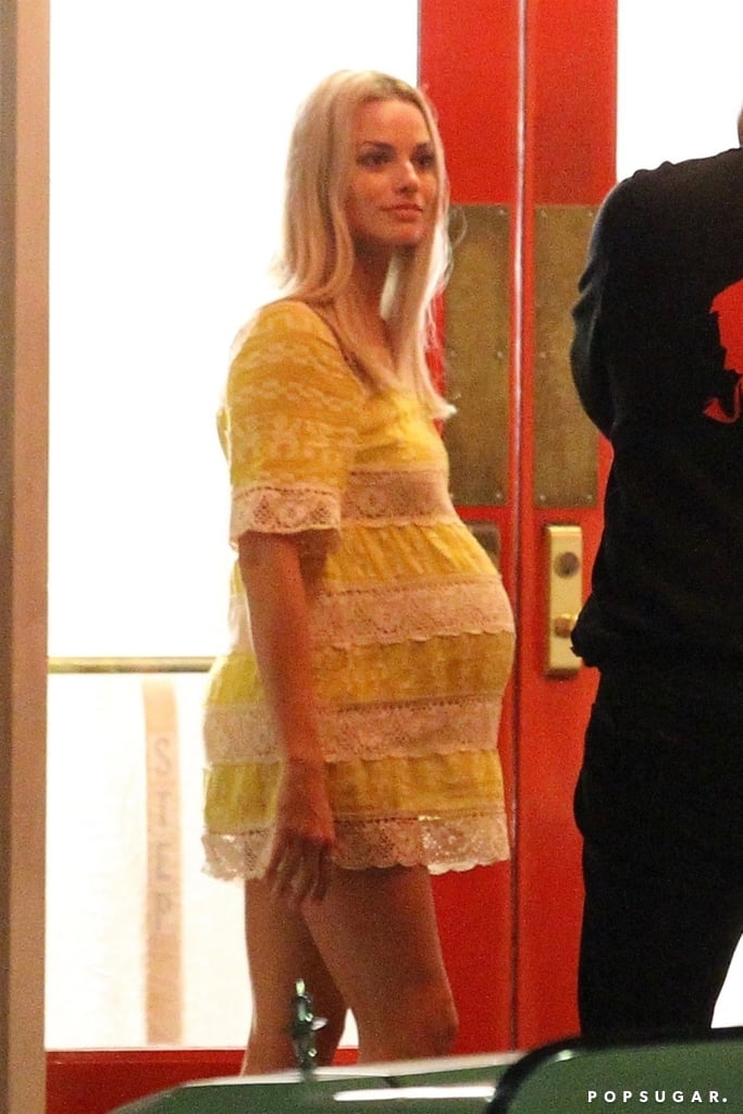 Margot Robbie as Pregnant Sharon Tate Pictures Oct. 2018