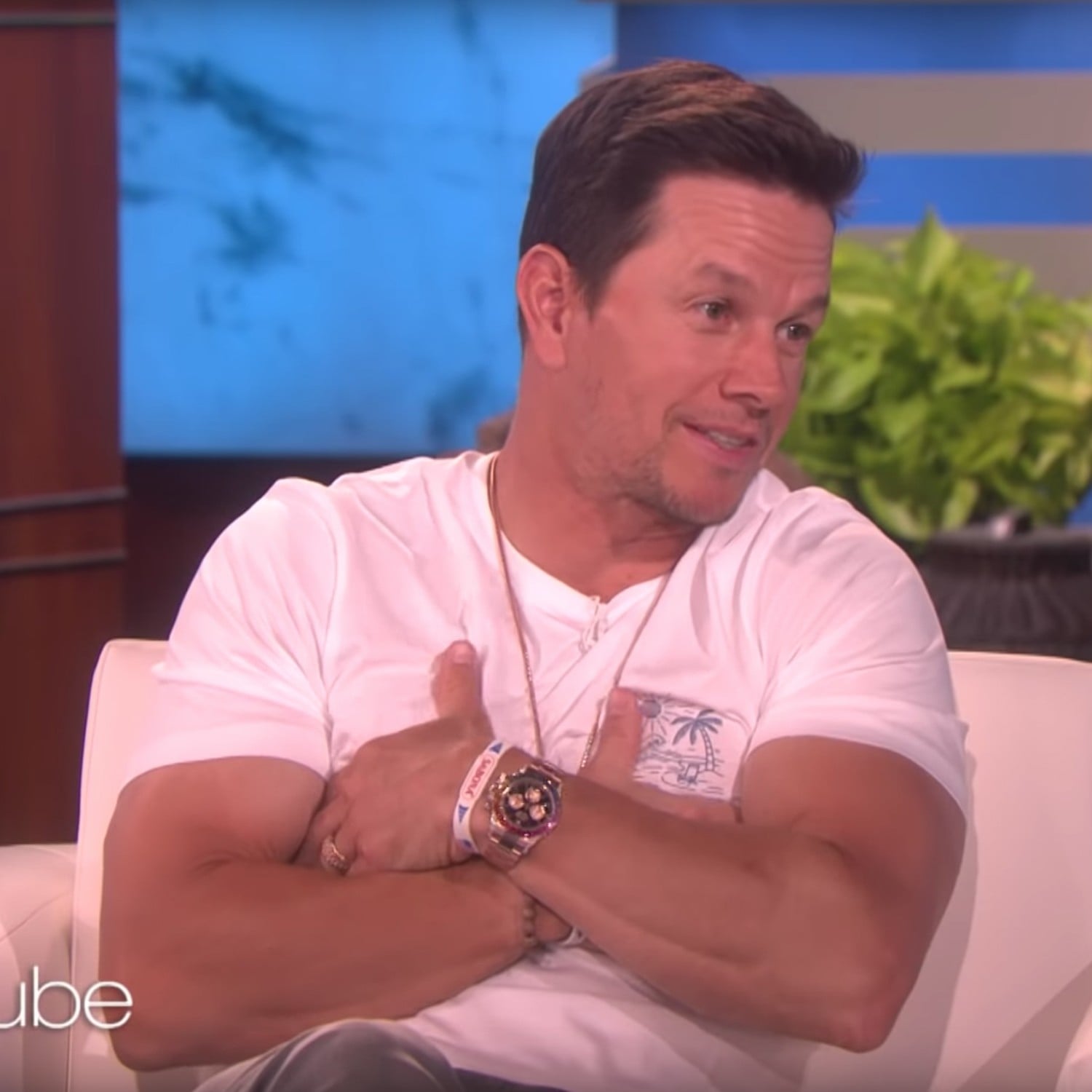 Mark Wahlberg On Cryotherapy Popsugar Fitness This guy can always be seen in muscular and toned physique. mark wahlberg on cryotherapy popsugar