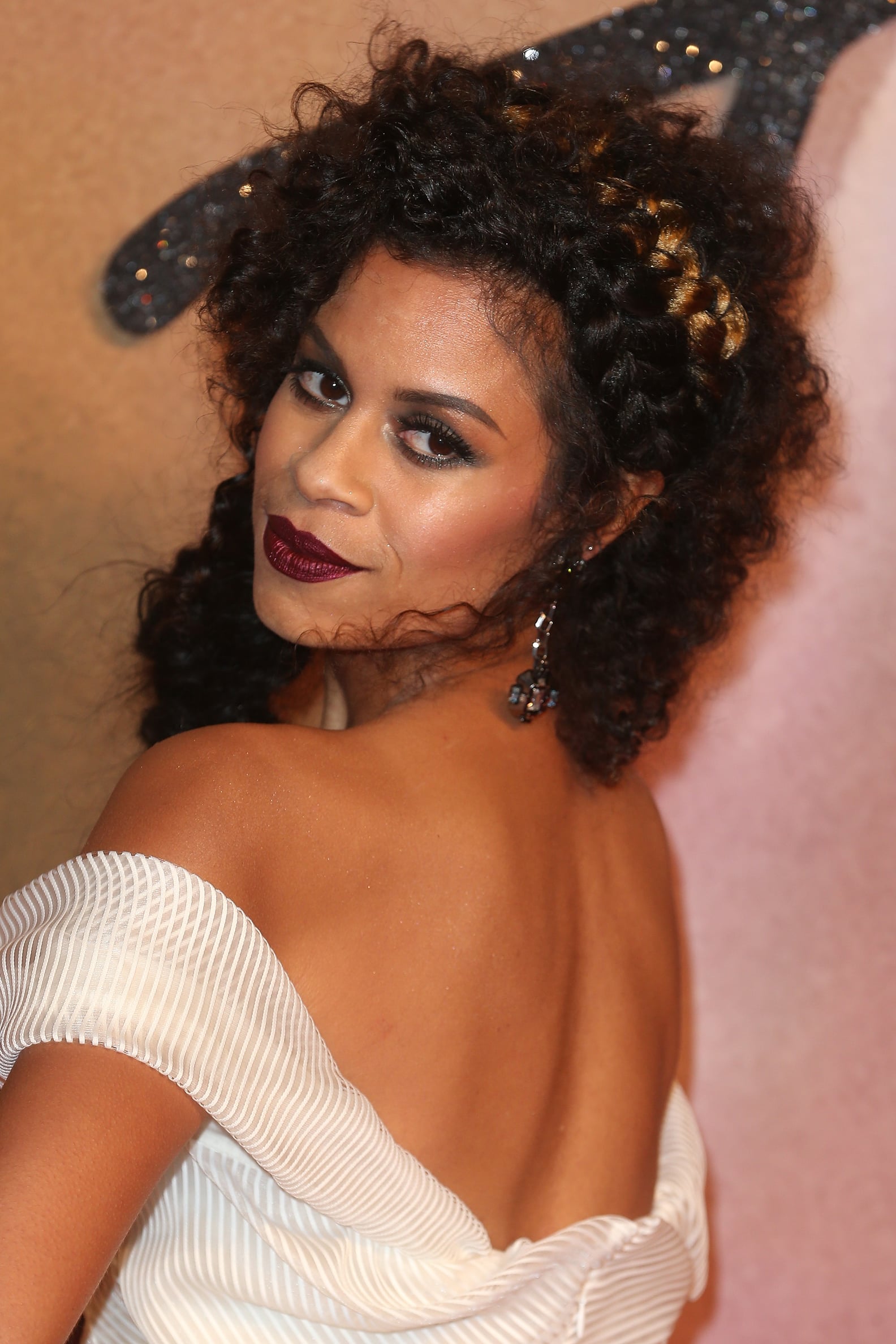 Curly Hairstyles For Holiday Parties | POPSUGAR Beauty
