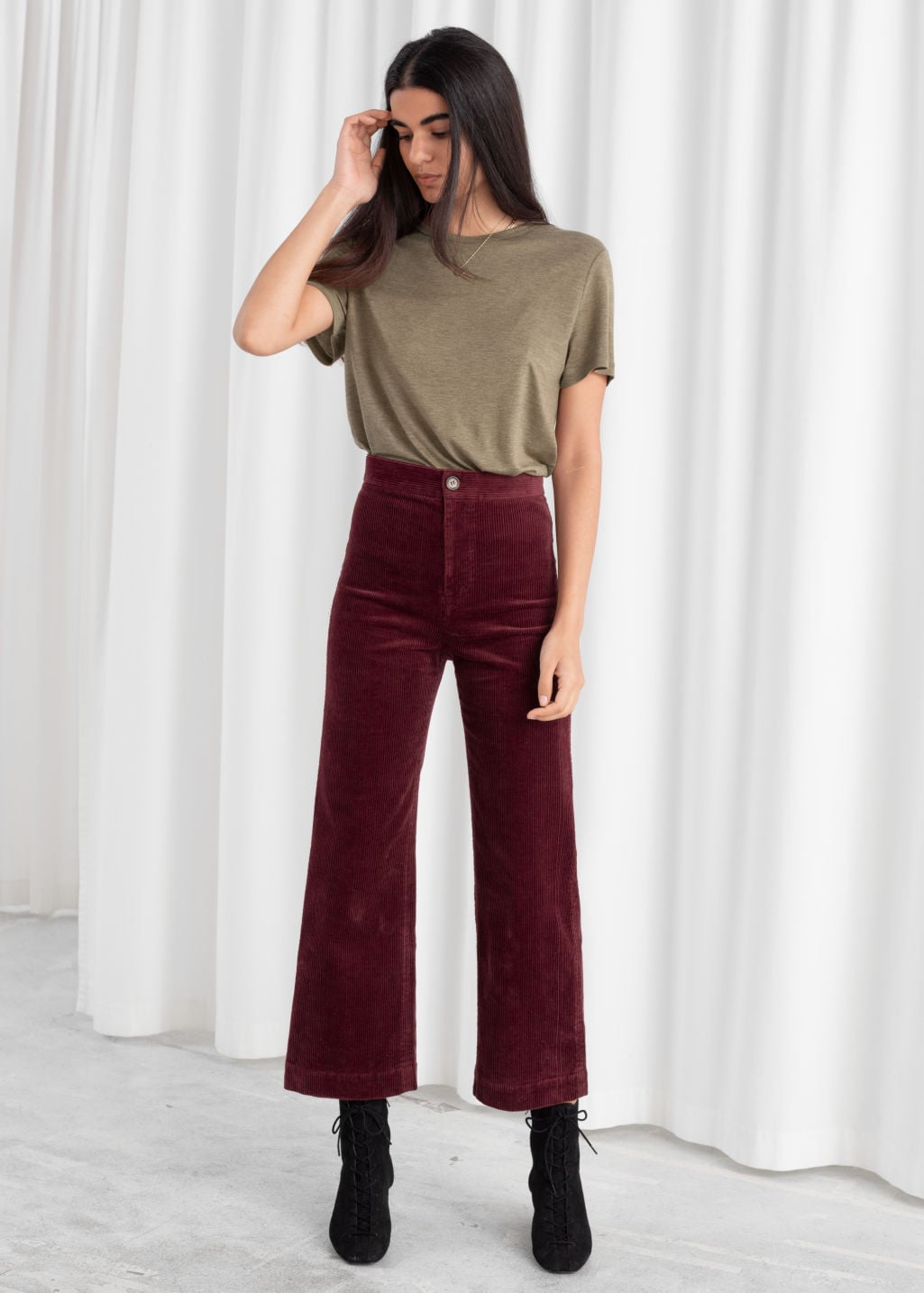& Stories Relaxed Corduroy Trousers in Dark Red | 7 Fall Pants Trends More Enticing Than Your Best Pair of Jeans | POPSUGAR Fashion Photo 37