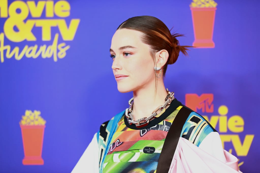 Victoria Pedretti's Sleek Updo at the MTV Awards