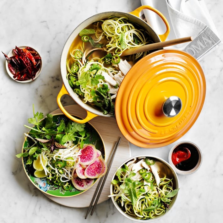 A Bright Pot: Le Creuset Signature Enameled Cast Iron Essential Oven