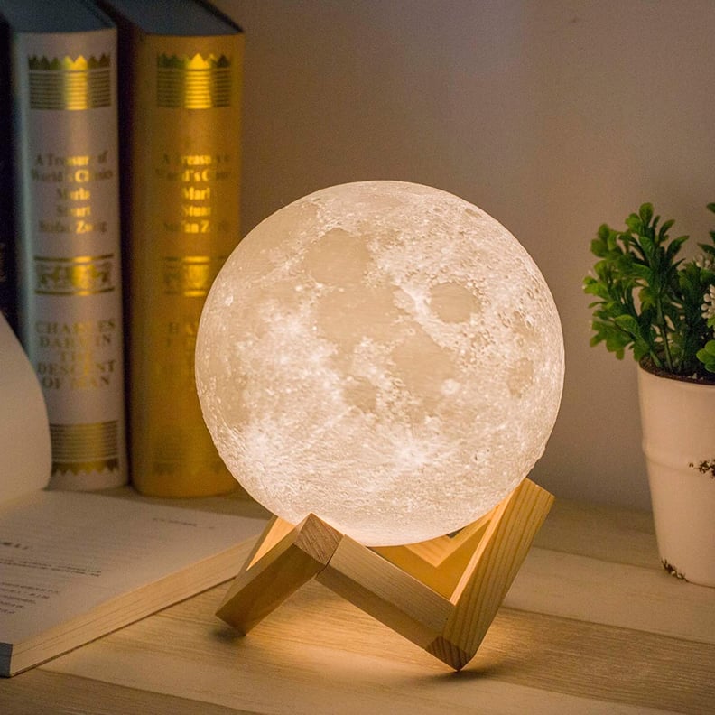A Mydethun Moon Lamp