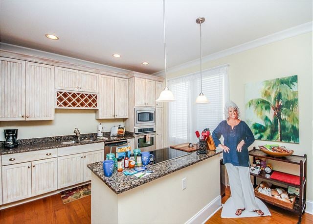 Yes! You can always find Paula in the kitchen.