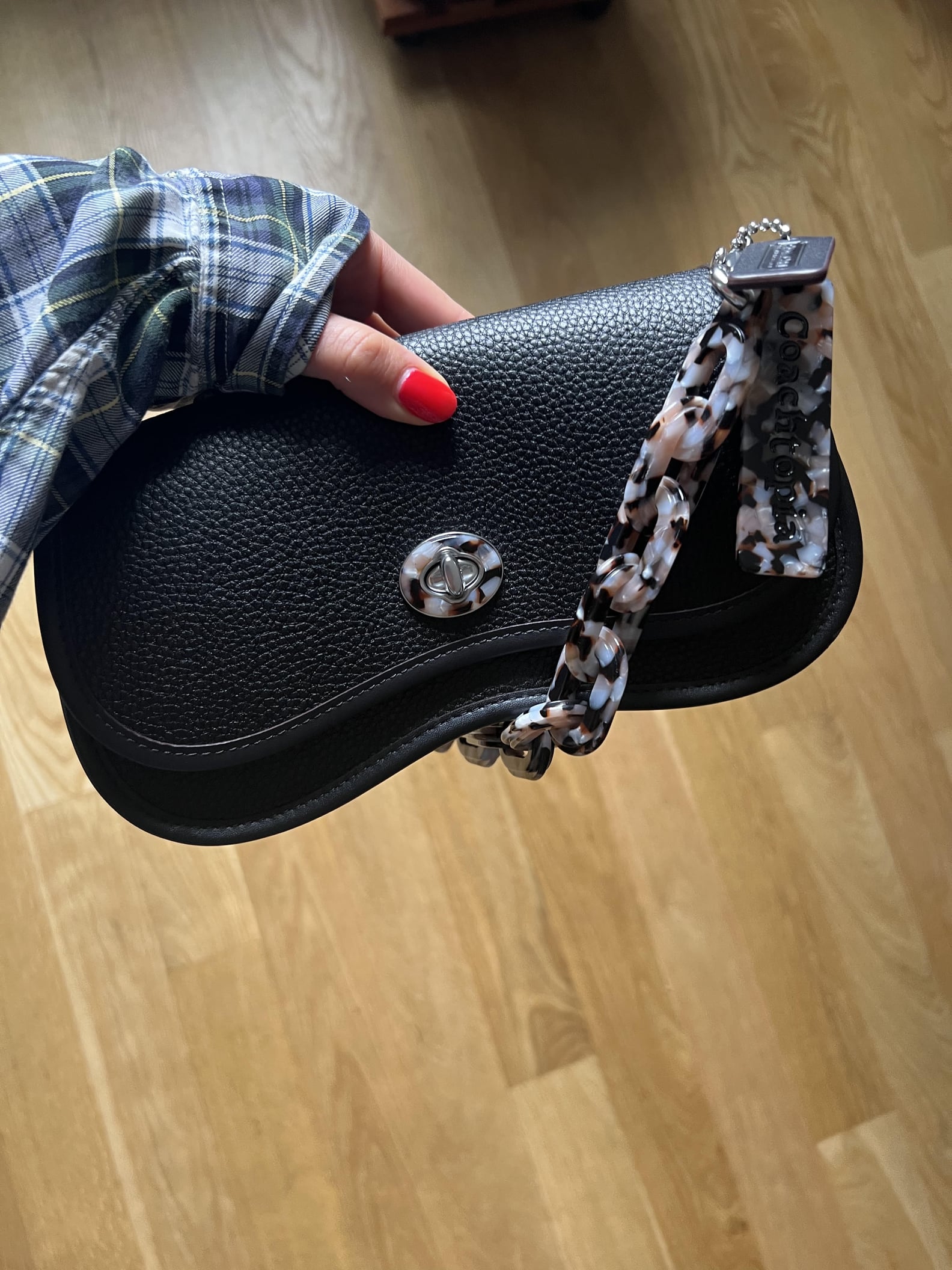 Coach Wavy Dinky Bag in Coachtopia Leather Review POPSUGAR Fashion