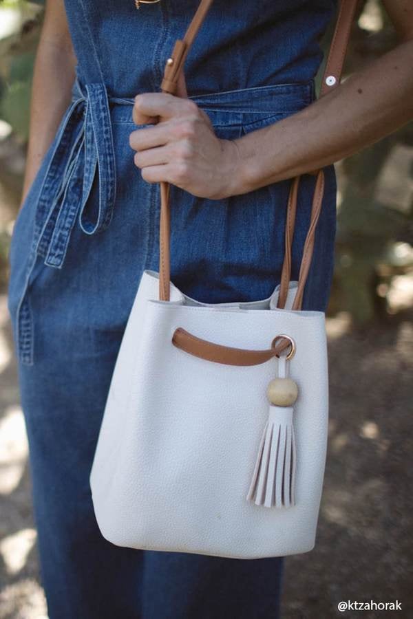 Forever 21 bucket handbags store