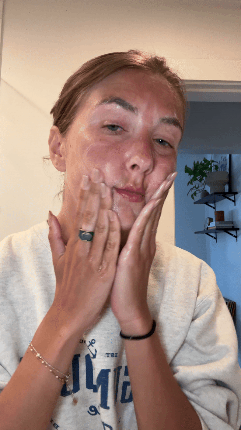 woman using Starface's Star Wash 