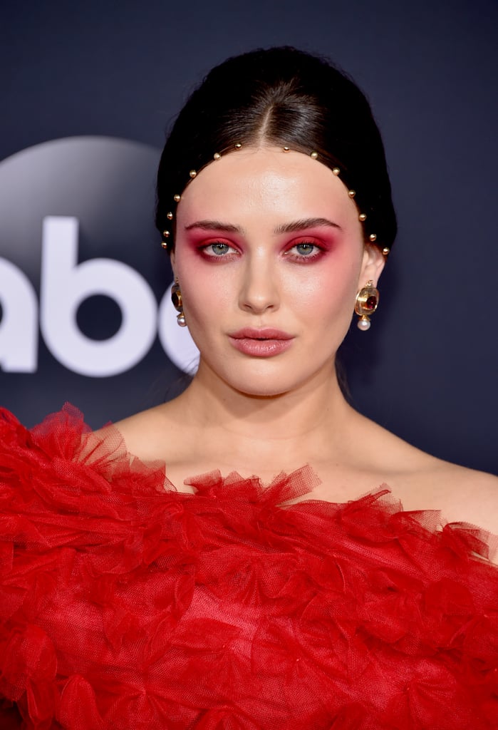 Katherine Langford's 2019 American Music Awards Beauty Look