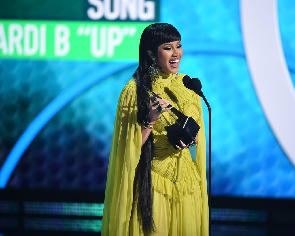 She wore it while accepting the award for favourite hip-hop song.