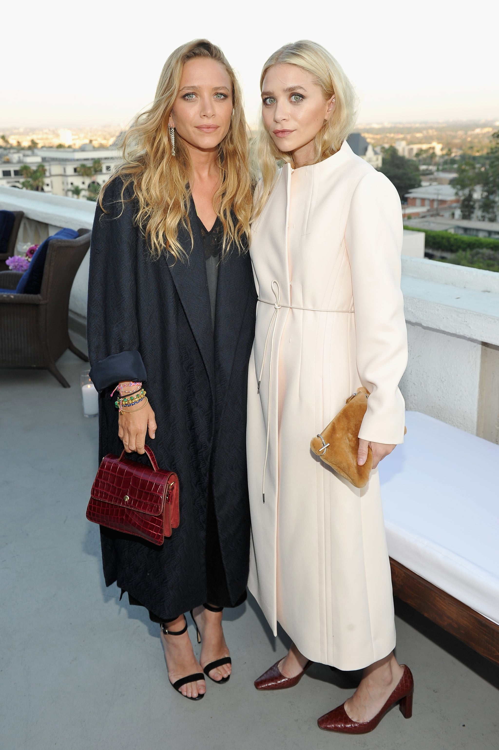 Sig til side tidevand Windswept Mary-Kate and Ashley Olsen Wearing Coats July 2016 | POPSUGAR Fashion