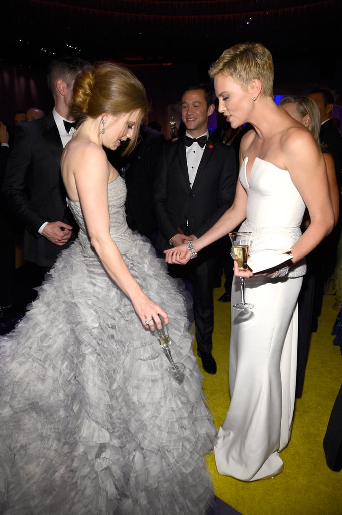 Charlize Theron and Amy Adams chatted at the Governors Ball.