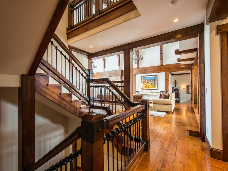 Nina Dobrev's Park City, UT, Airbnb Cabin