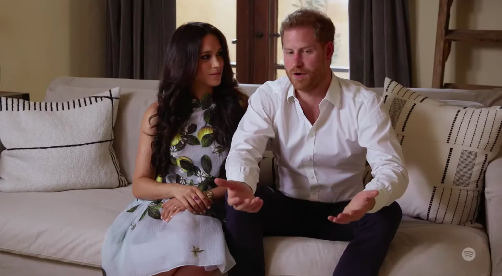 Meghan markle deals pink sapphire ring