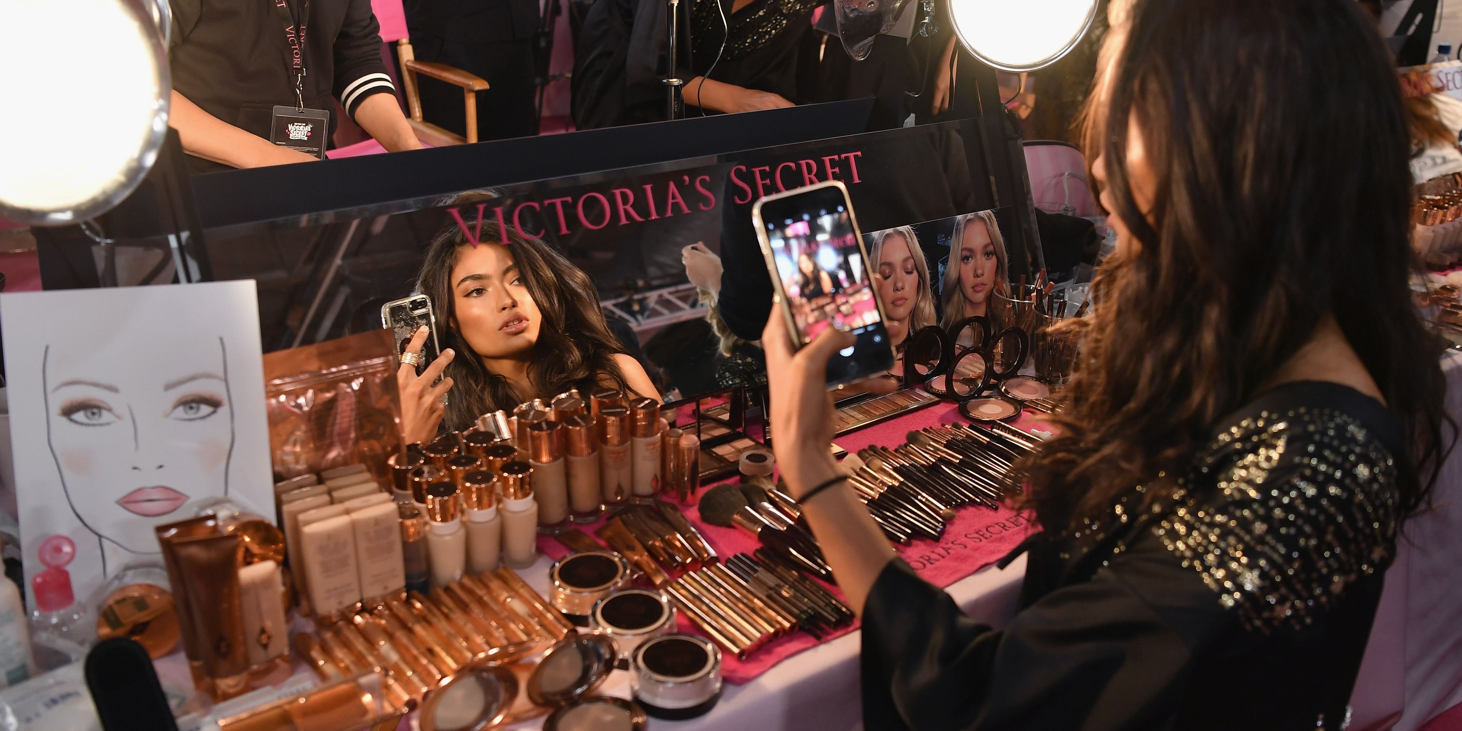 What Makeup Do the Victoria's Secret Models Wear?