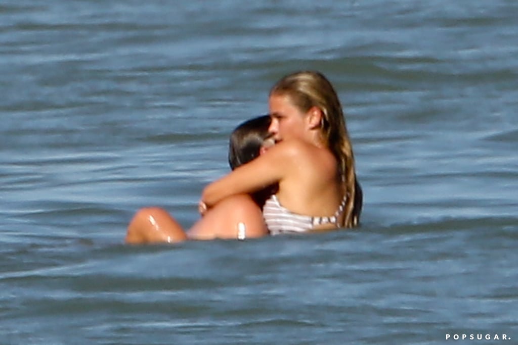 Leonardo DiCaprio and Nina Agdal Kissing on the Beach in LA