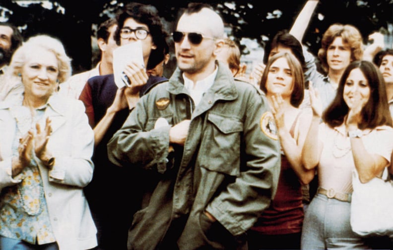 TAXI DRIVER, Robert De Niro (center), 1976