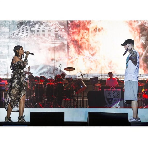 If seeing headliner Eminem wasn't enough, he brought out a surprise guest: his "Monster Tour" partner, Rihanna.
Source: Instagram user eminem