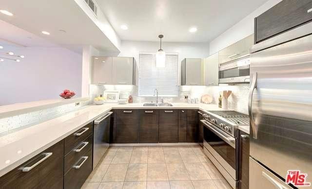 Steven Yeun Selling Hollywood Home November 2016