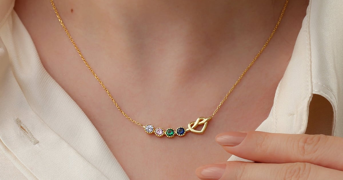 16 Gorgeous Necklaces Your Mom Will Love to Receive on Mother’s Day (or Tomorrow TBH)