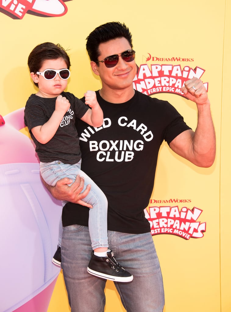 Mario Lopez and His Kids in Matching Outfits May 2017