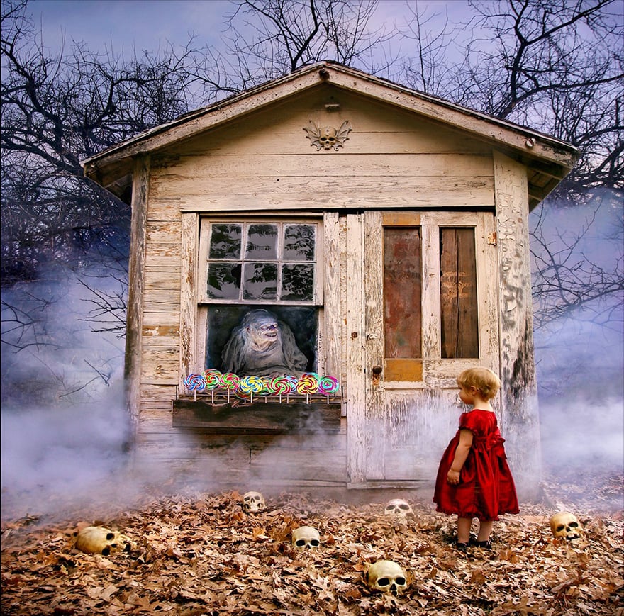Little Girls Appear in Dad's Creepy Horror Photography