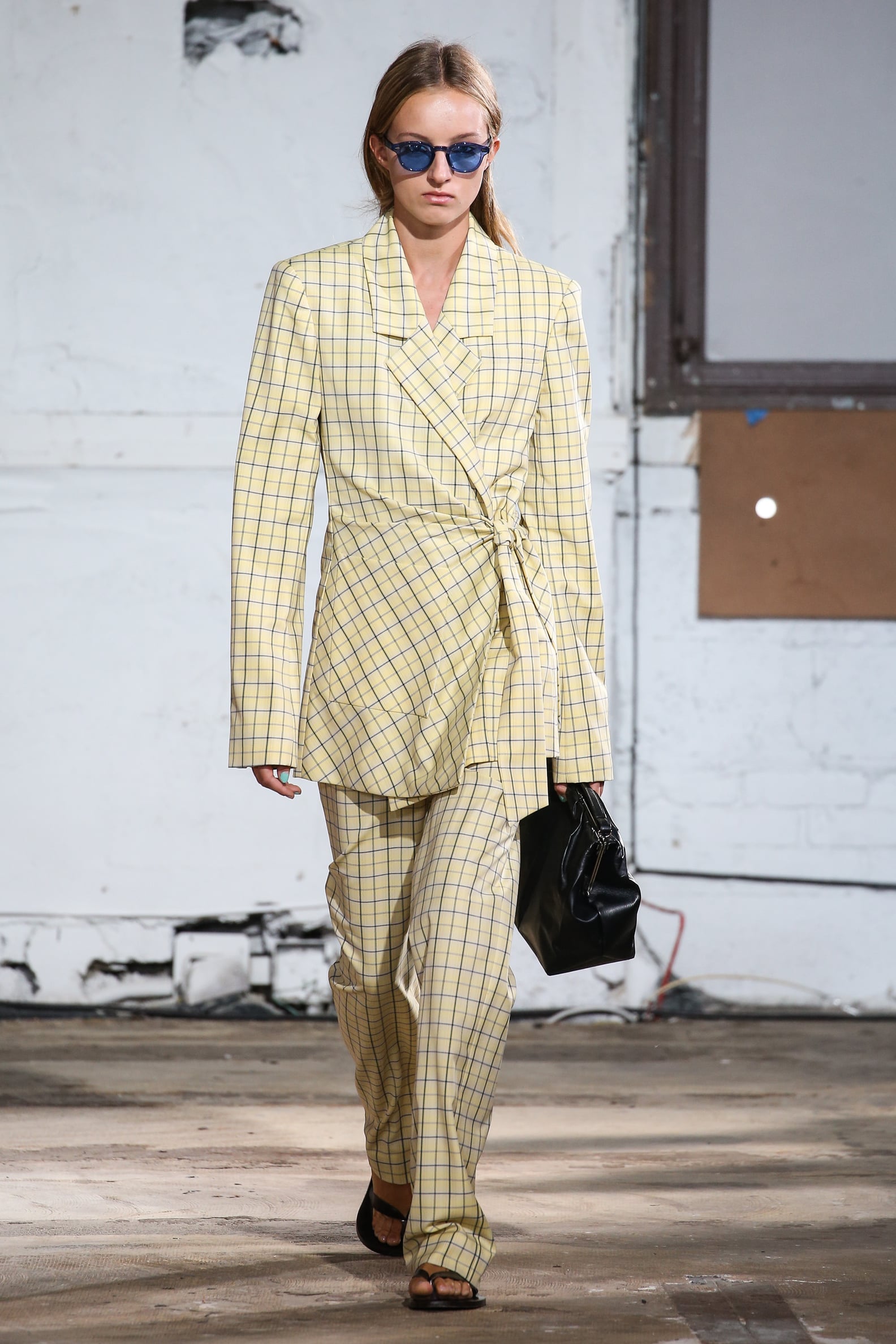 trendy flip flops 2019