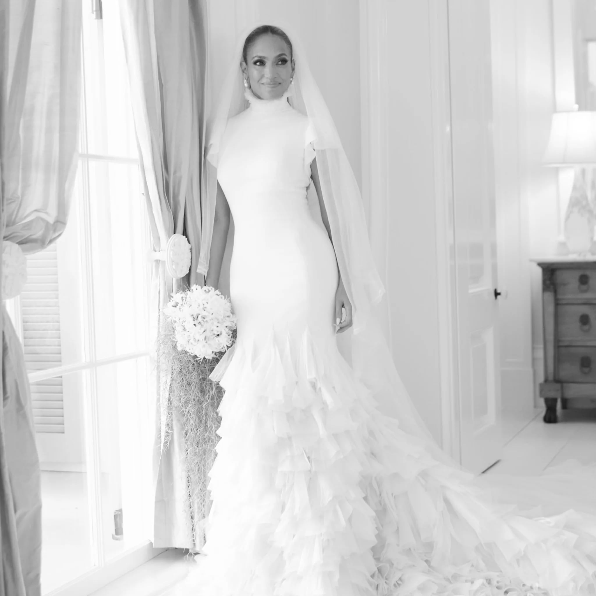 Jennifer Lopez s Ralph Lauren Wedding Dress in Georgia POPSUGAR