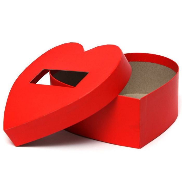Something Simple: Spritz Large Heart Shaped Valentine's Day Gift Box