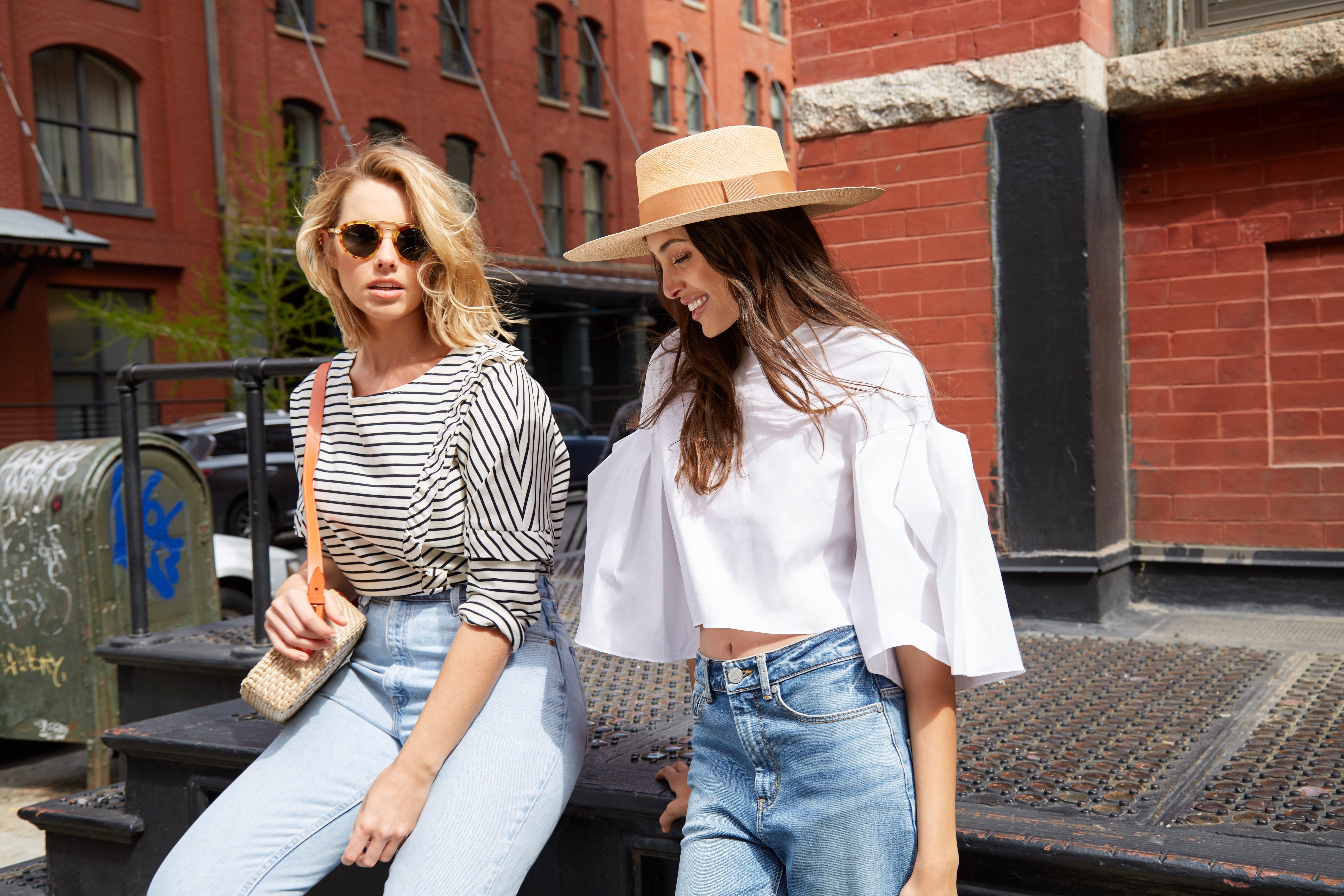 30 Outfits That'll Inspire You to Ditch Your Bra for Good  Nyfw street  style, Cool street fashion, Street style chic