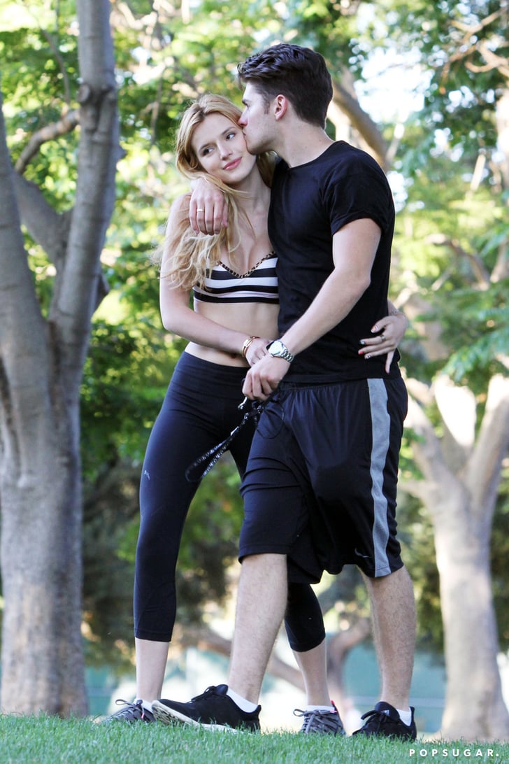Bella Thorne And Gregg Sulkin Walking Dogs Popsugar Latina