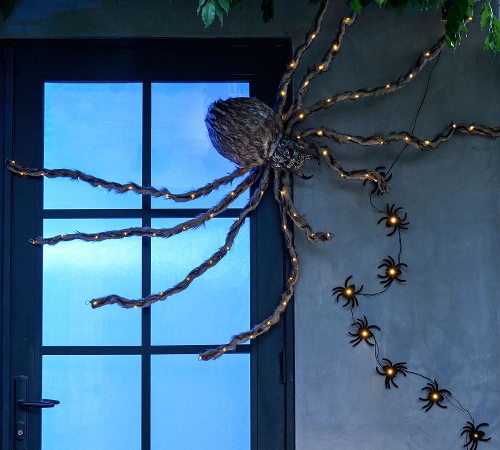 For Scaring the Ron Weasleys: Harry Potter Lit Aragog Spider & Mini Spider String Lights