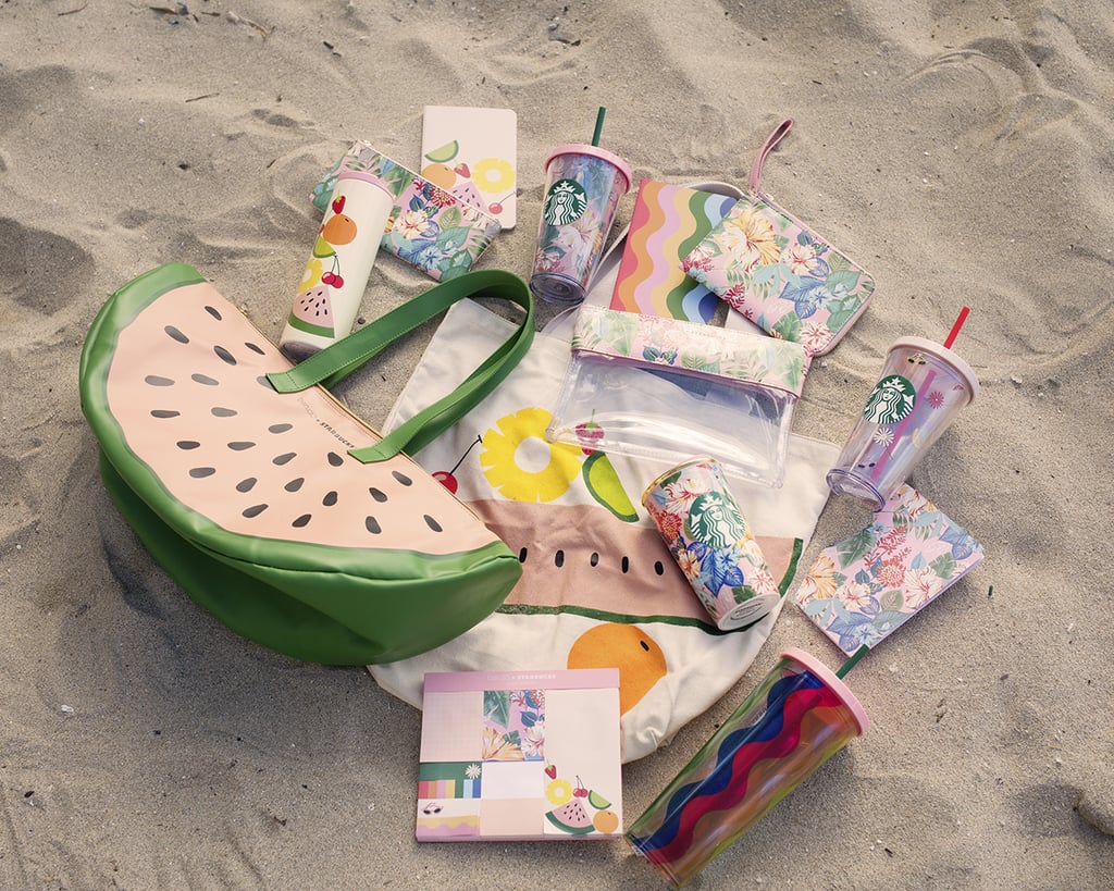 We don't know that we'd bring sticky notes to the beach, but this whole setup DOES have us craving some vitamin D.