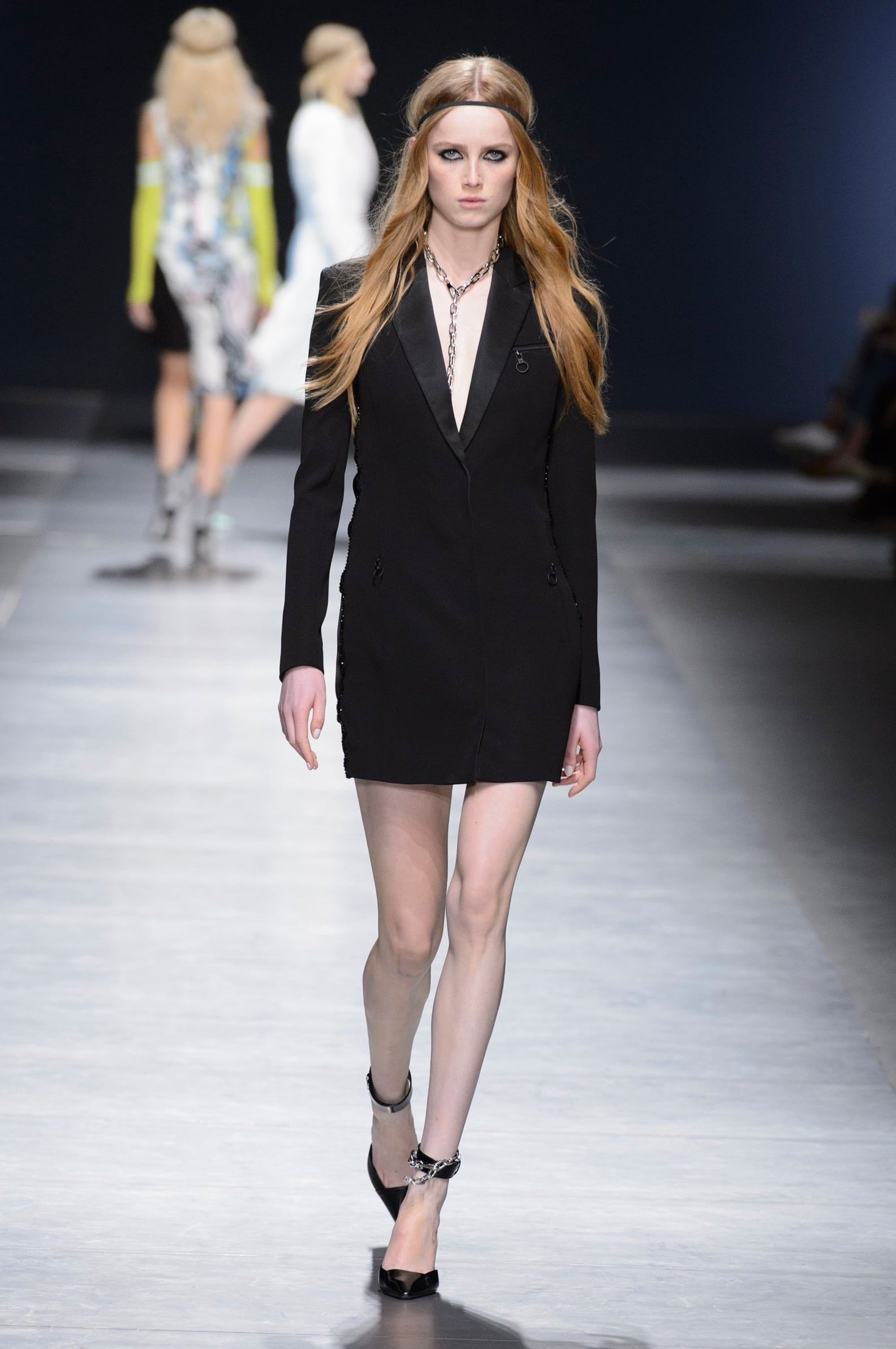 Versace Fall 2016 Runway | PS Fashion